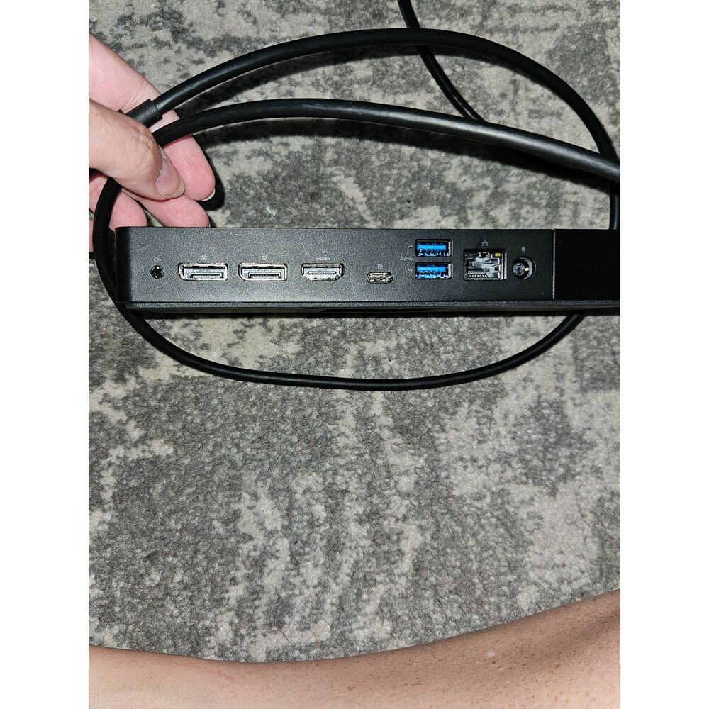 DELL Docking Station WD19 K20A001 Model K20A & Cables